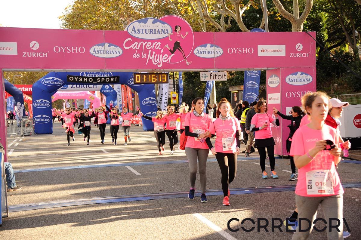 Llegada de la Carrera de la Mujer de Barcelona (ARCO DERECHO 45)