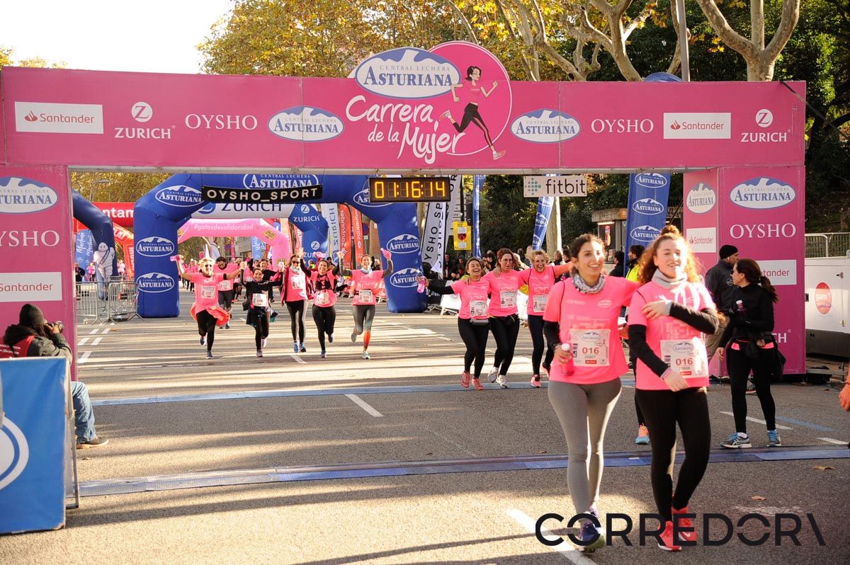 Llegada de la Carrera de la Mujer de Barcelona (ARCO DERECHO 45)