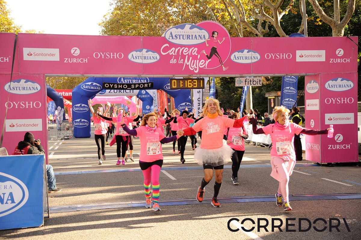Llegada de la Carrera de la Mujer de Barcelona (ARCO DERECHO 45)