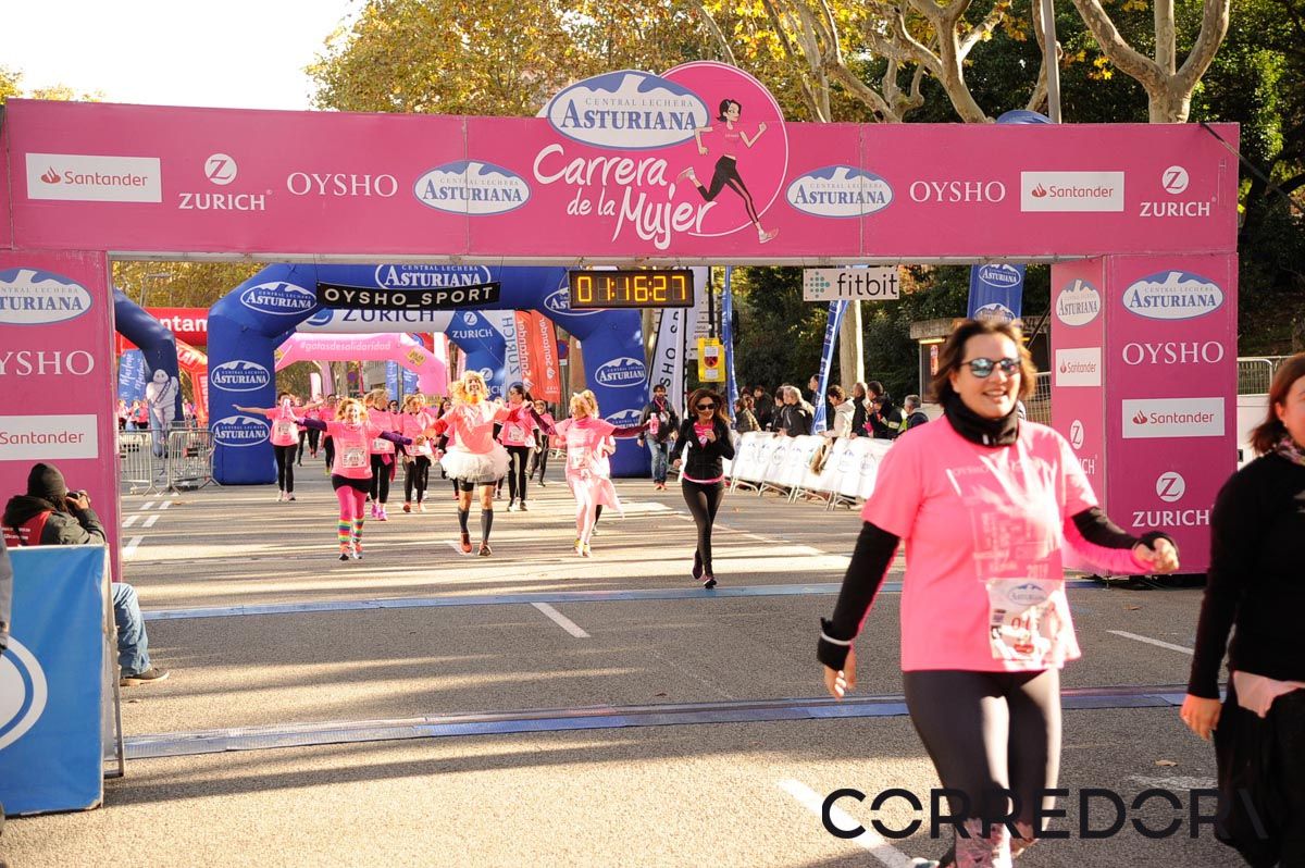 Llegada de la Carrera de la Mujer de Barcelona (ARCO DERECHO 45)