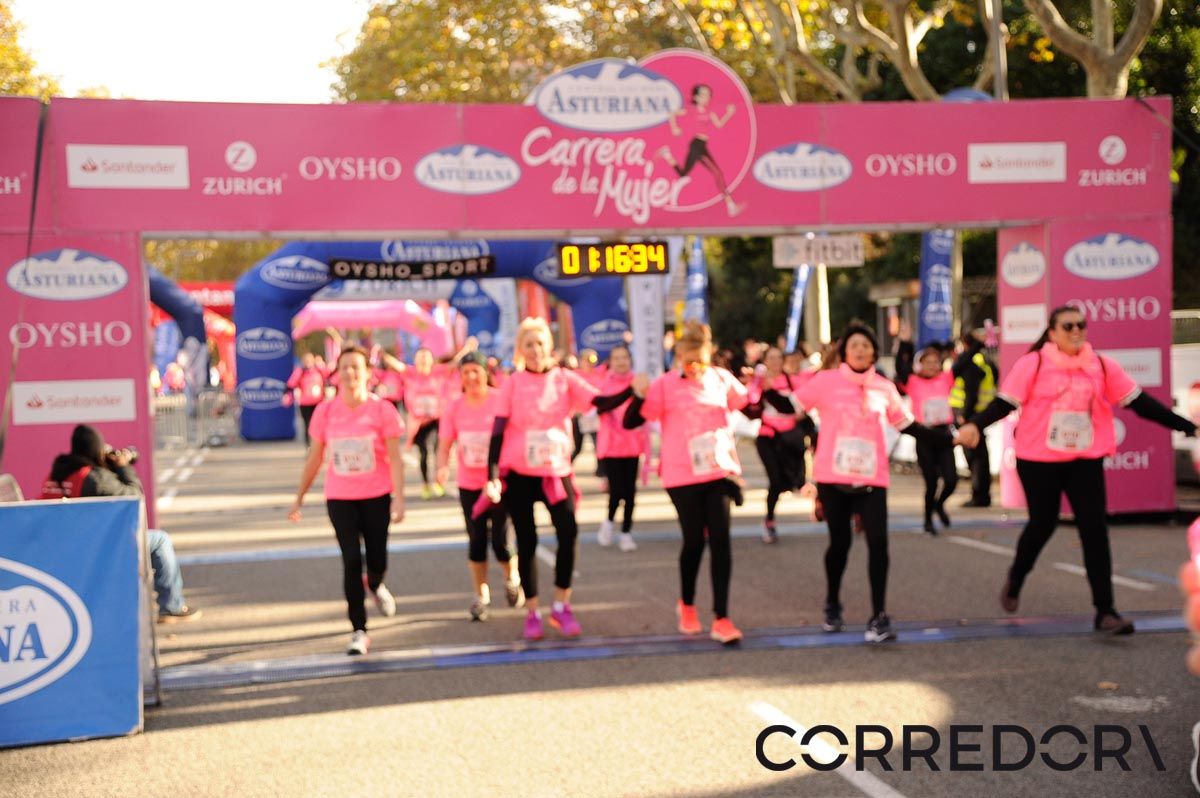 Llegada de la Carrera de la Mujer de Barcelona (ARCO DERECHO 45)