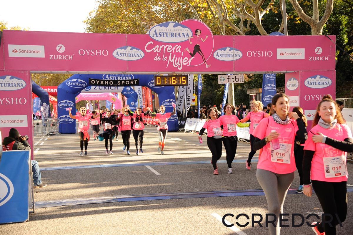 Llegada de la Carrera de la Mujer de Barcelona (ARCO DERECHO 45)