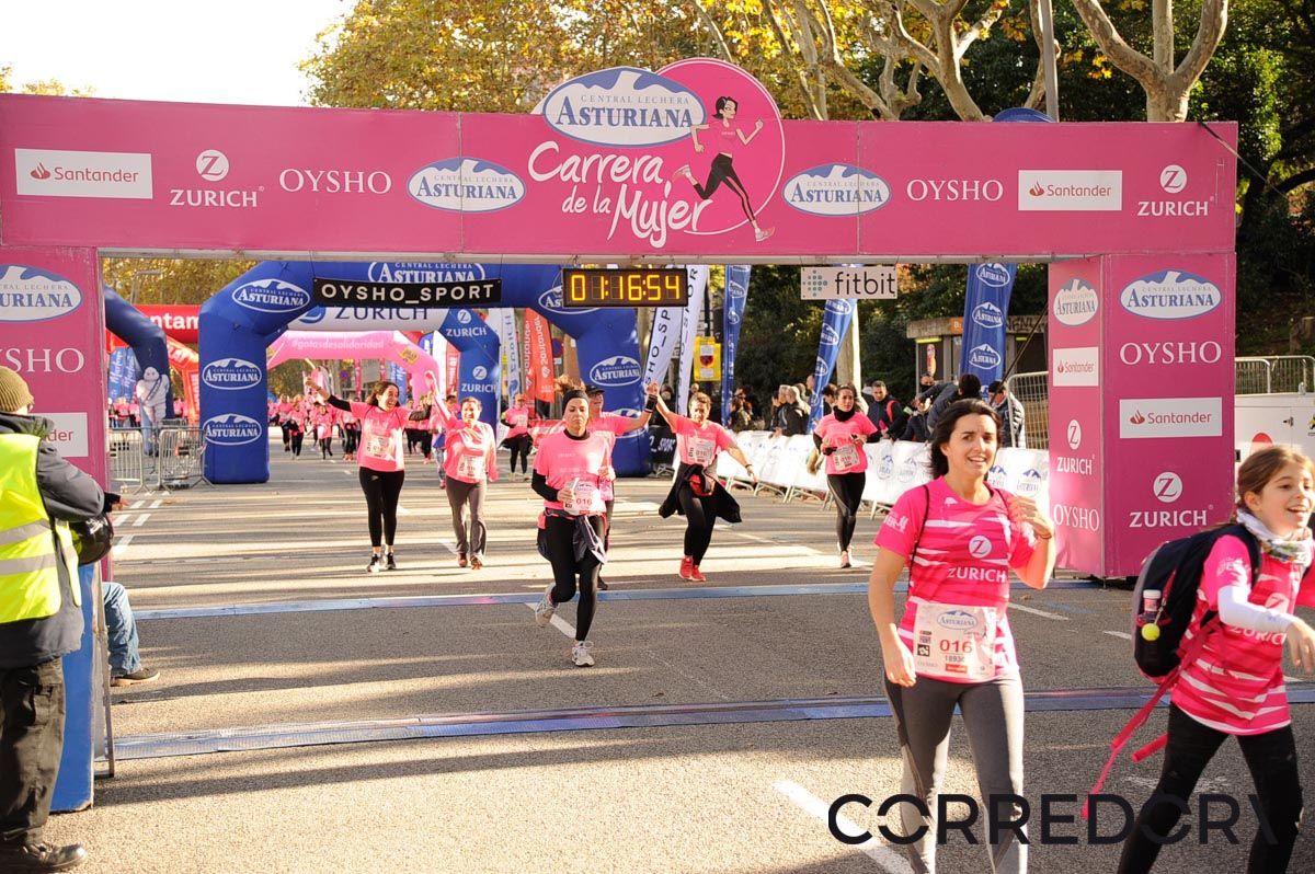 Llegada de la Carrera de la Mujer de Barcelona (ARCO DERECHO 46)