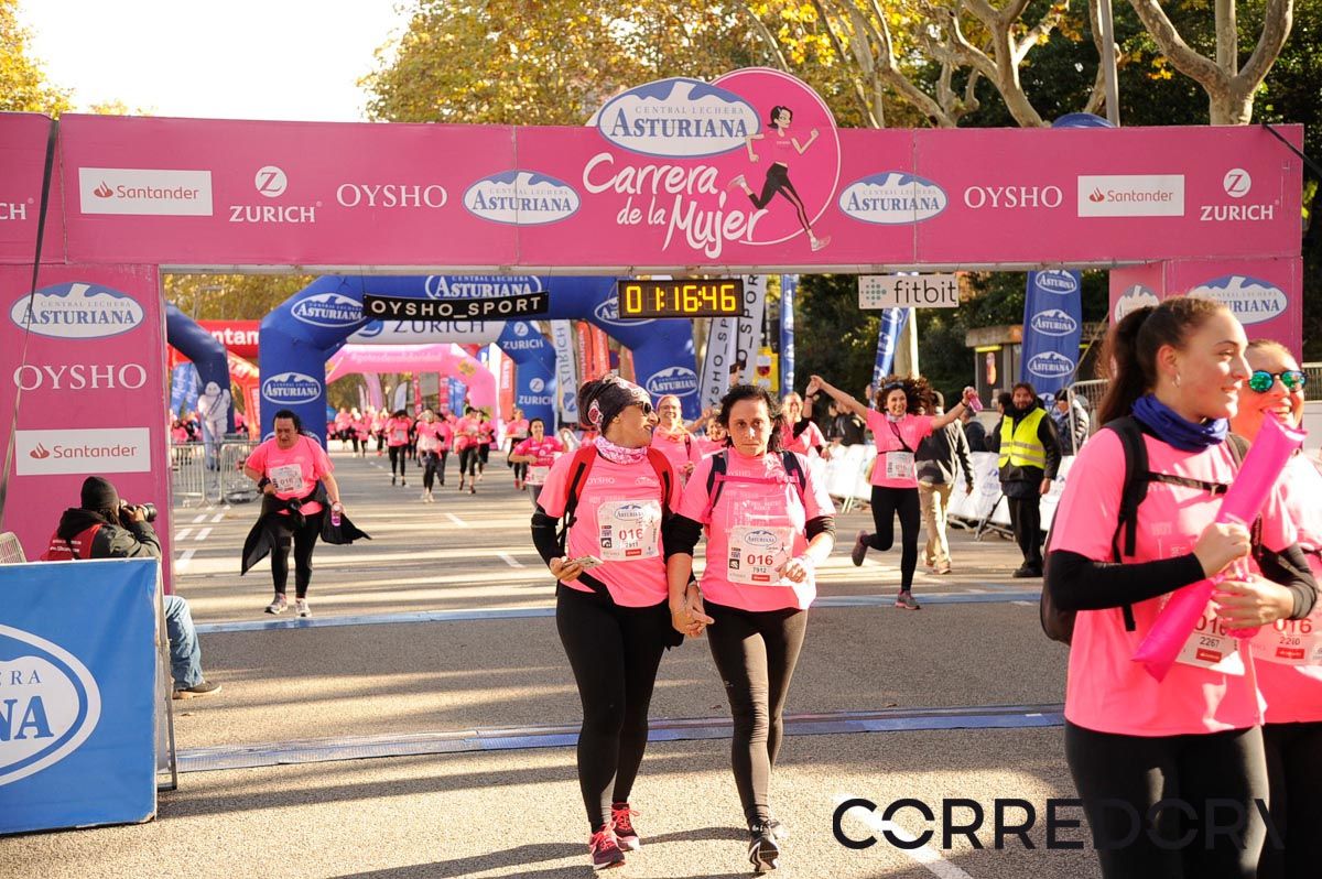 Llegada de la Carrera de la Mujer de Barcelona (ARCO DERECHO 46)