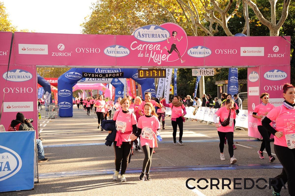 Llegada de la Carrera de la Mujer de Barcelona (ARCO DERECHO 46)