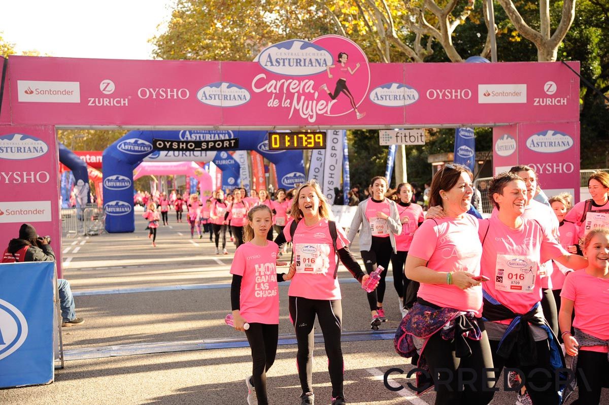 Llegada de la Carrera de la Mujer de Barcelona (ARCO DERECHO 47)