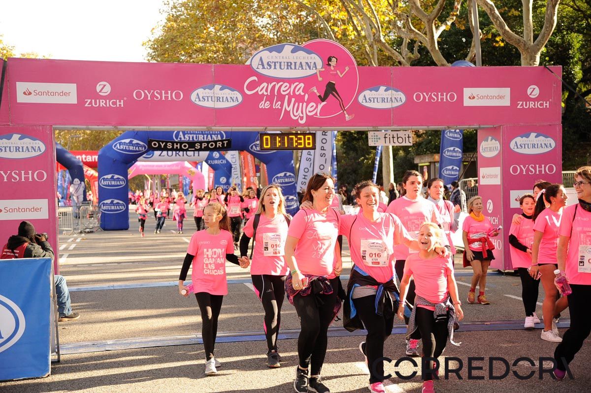 Llegada de la Carrera de la Mujer de Barcelona (ARCO DERECHO 47)