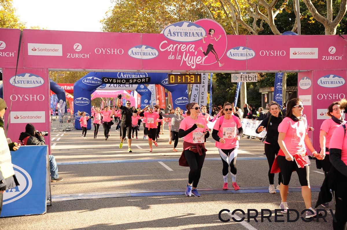 Llegada de la Carrera de la Mujer de Barcelona (ARCO DERECHO 47)