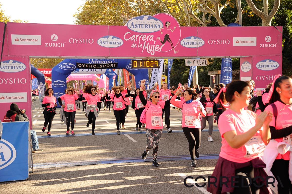 Llegada de la Carrera de la Mujer de Barcelona (ARCO DERECHO 48)