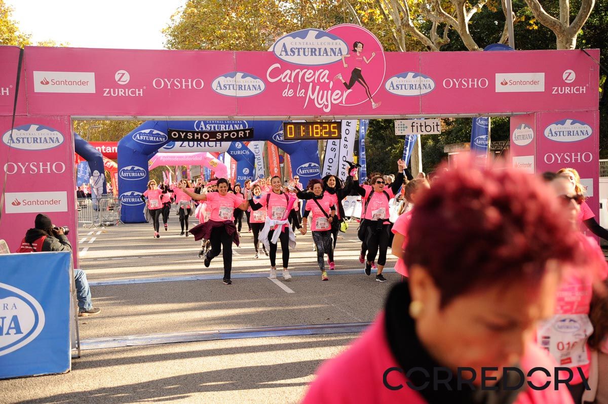 Llegada de la Carrera de la Mujer de Barcelona (ARCO DERECHO 48)