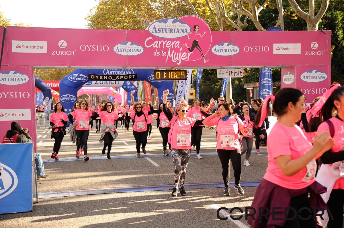 Llegada de la Carrera de la Mujer de Barcelona (ARCO DERECHO 48)