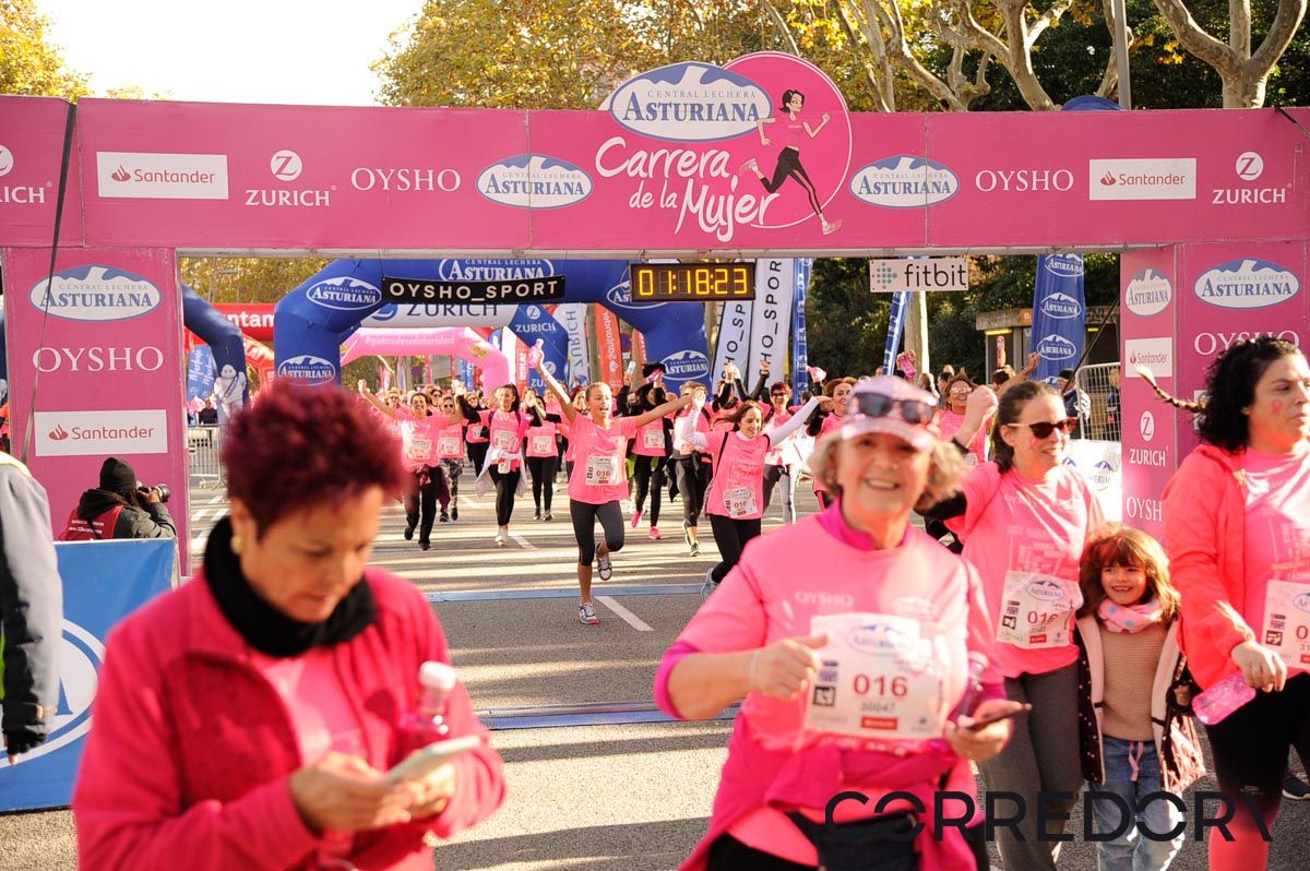 Llegada de la Carrera de la Mujer de Barcelona (ARCO DERECHO 48)