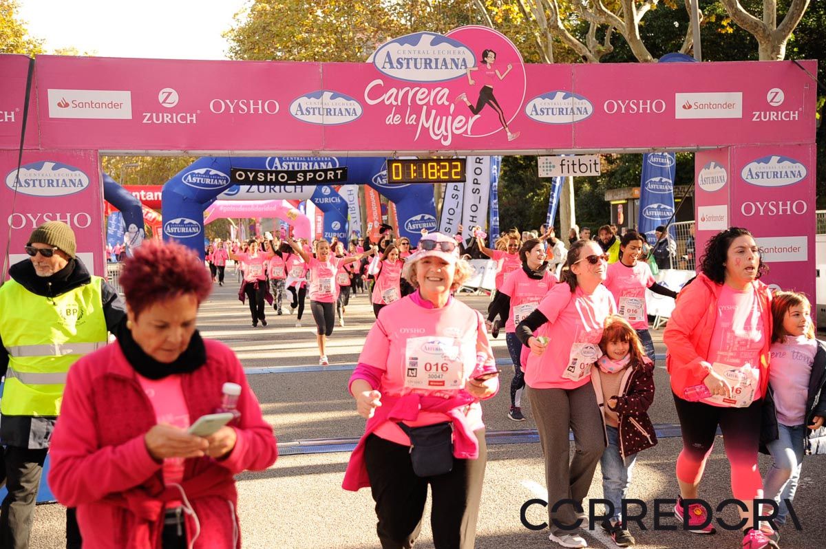 Llegada de la Carrera de la Mujer de Barcelona (ARCO DERECHO 48)