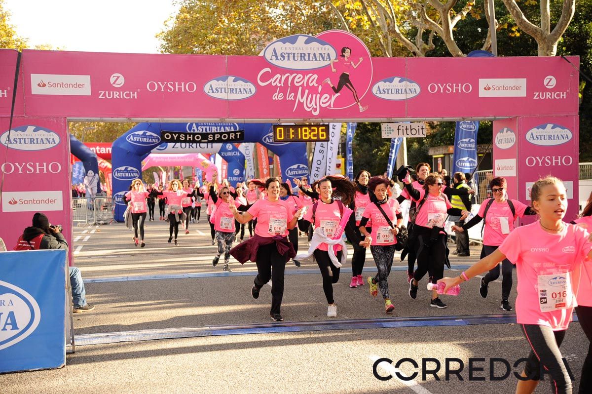 Llegada de la Carrera de la Mujer de Barcelona (ARCO DERECHO 48)