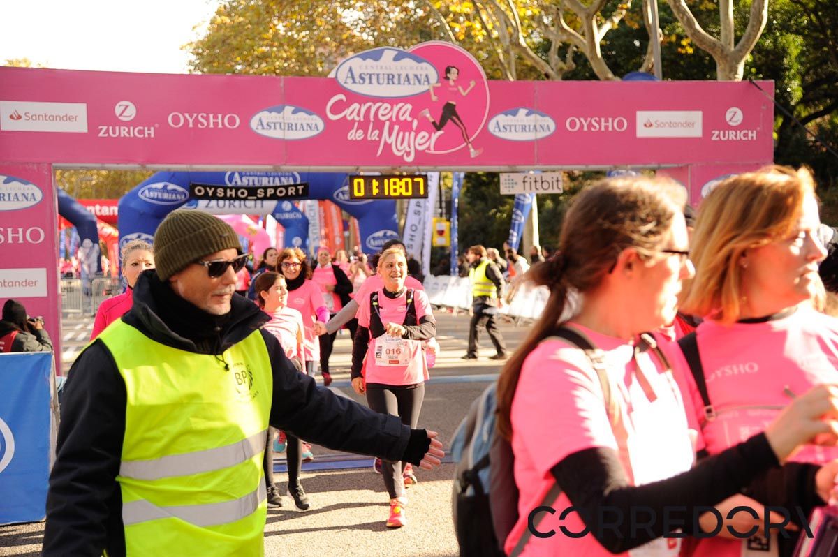 Llegada de la Carrera de la Mujer de Barcelona (ARCO DERECHO 47)