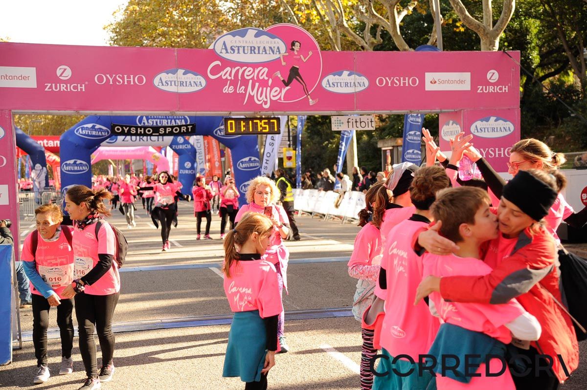Llegada de la Carrera de la Mujer de Barcelona (ARCO DERECHO 47)