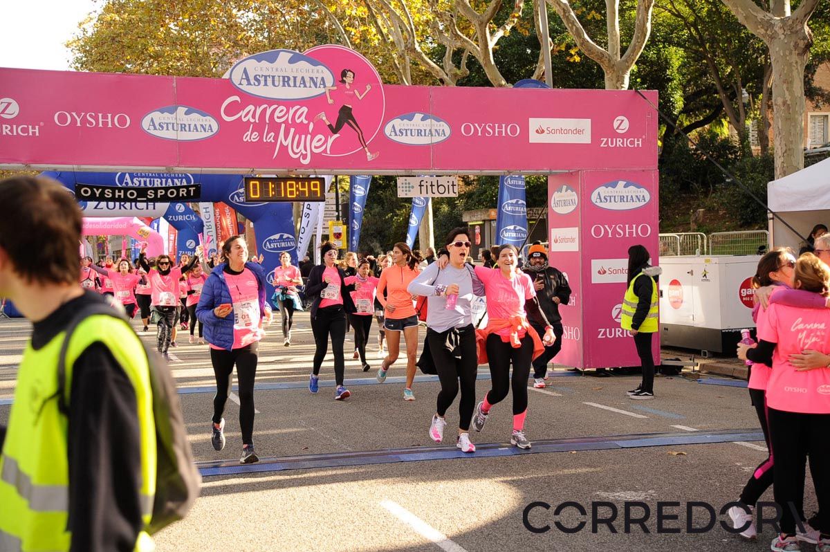 Llegada de la Carrera de la Mujer de Barcelona (ARCO DERECHO 48)
