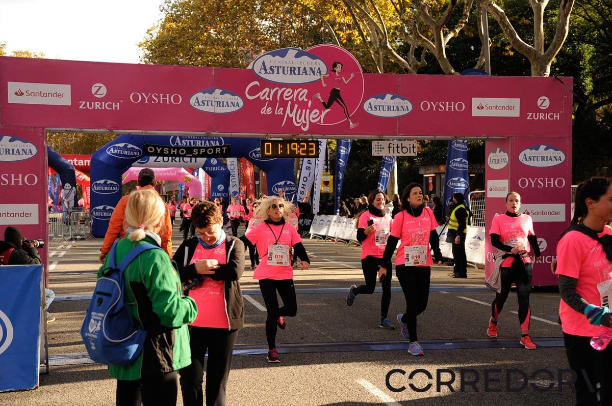 Llegada de la Carrera de la Mujer de Barcelona (ARCO DERECHO 49)