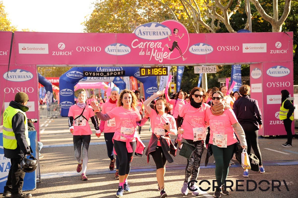 Llegada de la Carrera de la Mujer de Barcelona (ARCO DERECHO 49)