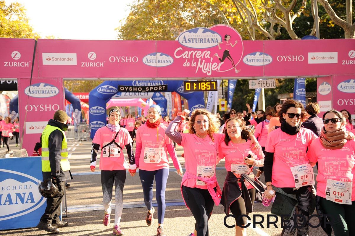Llegada de la Carrera de la Mujer de Barcelona (ARCO DERECHO 49)