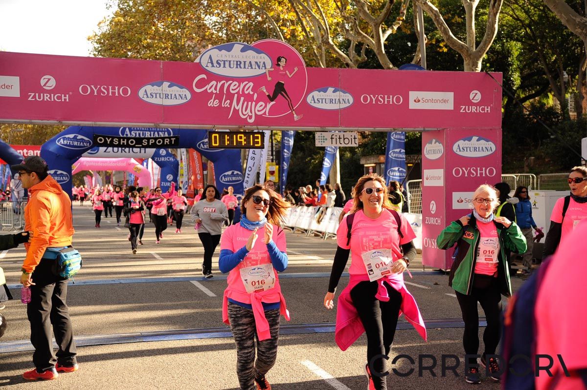 Llegada de la Carrera de la Mujer de Barcelona (ARCO DERECHO 49)
