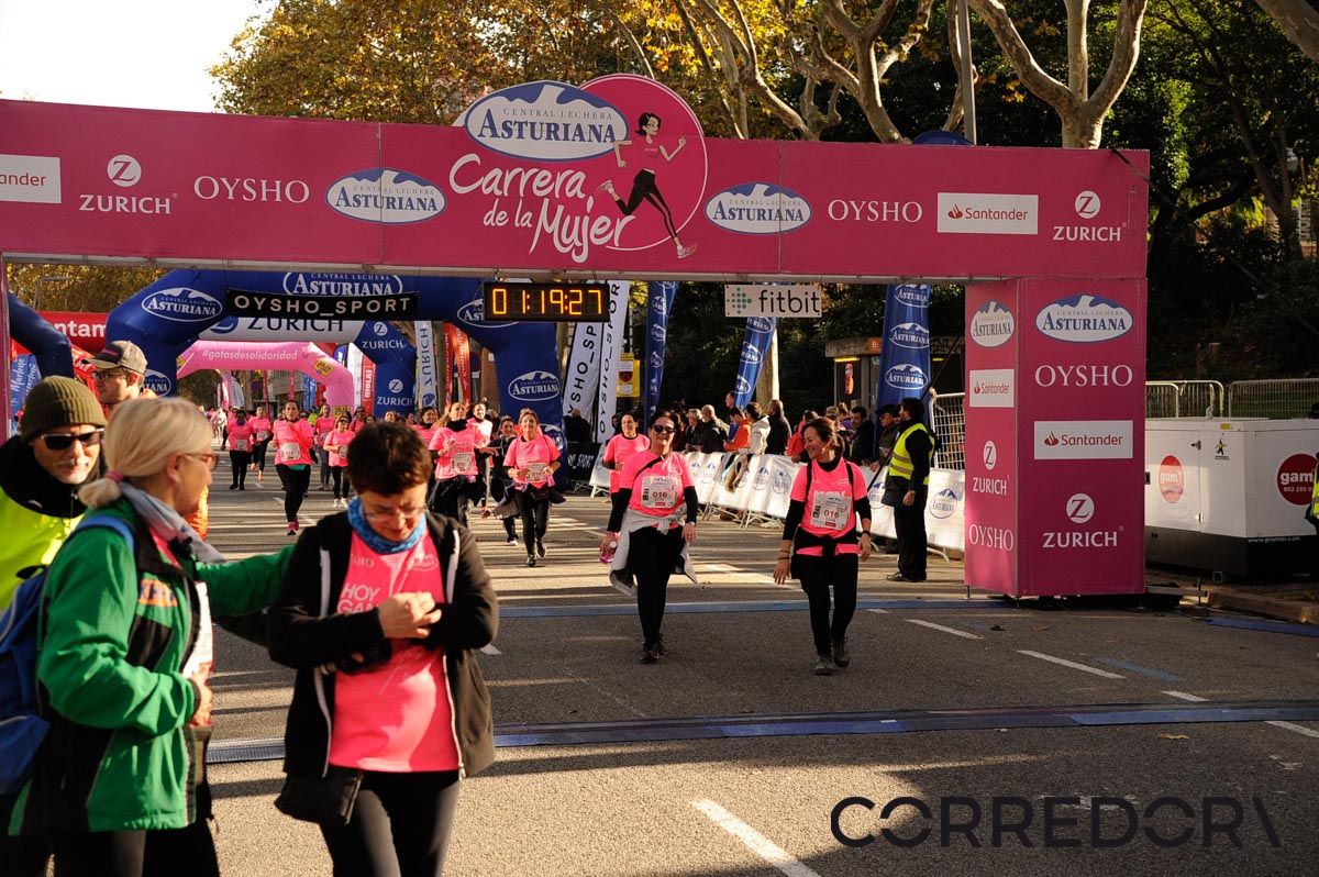 Llegada de la Carrera de la Mujer de Barcelona (ARCO DERECHO 49)