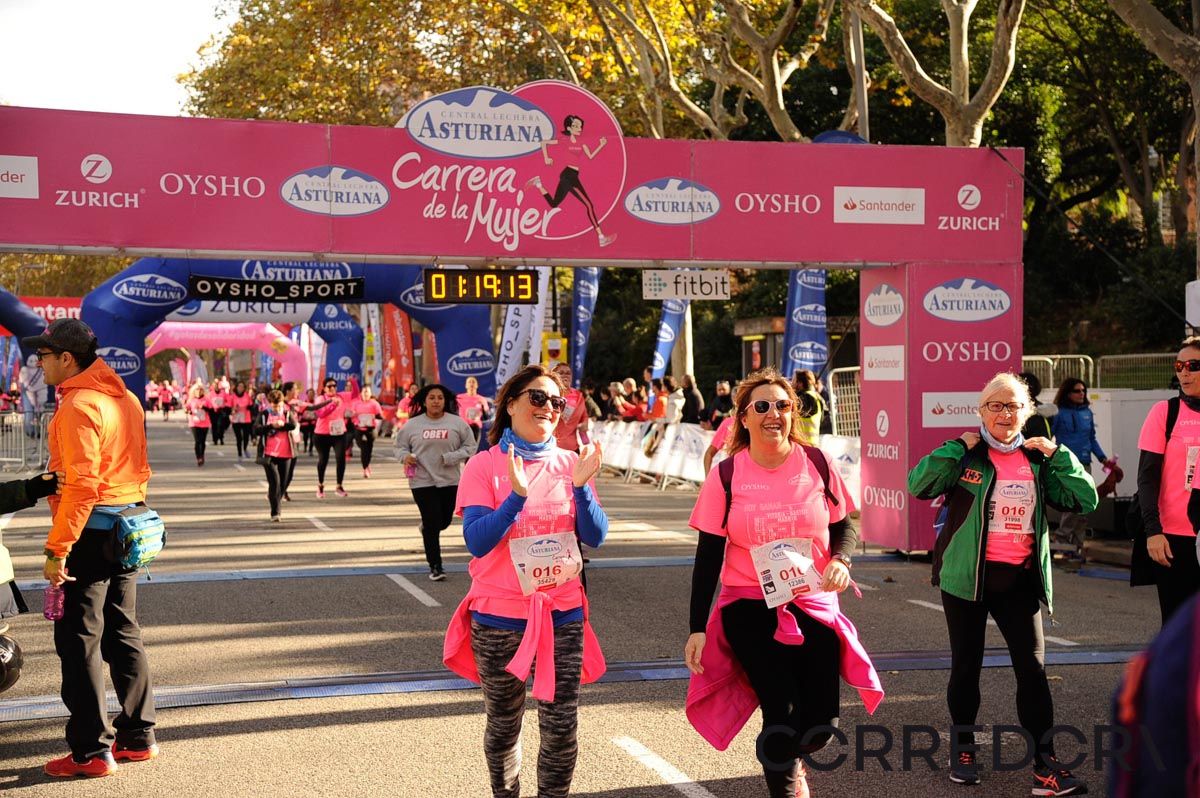 Llegada de la Carrera de la Mujer de Barcelona (ARCO DERECHO 49)
