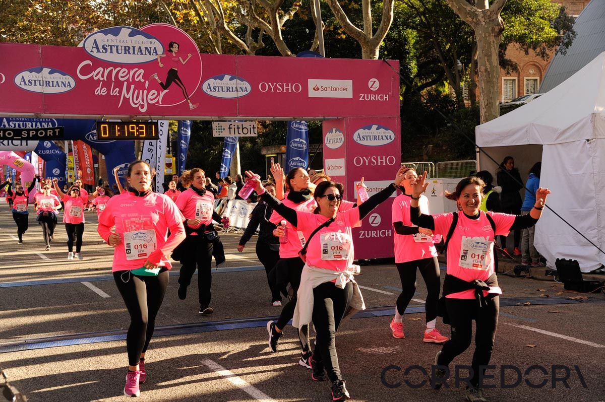 Llegada de la Carrera de la Mujer de Barcelona (ARCO DERECHO 49)