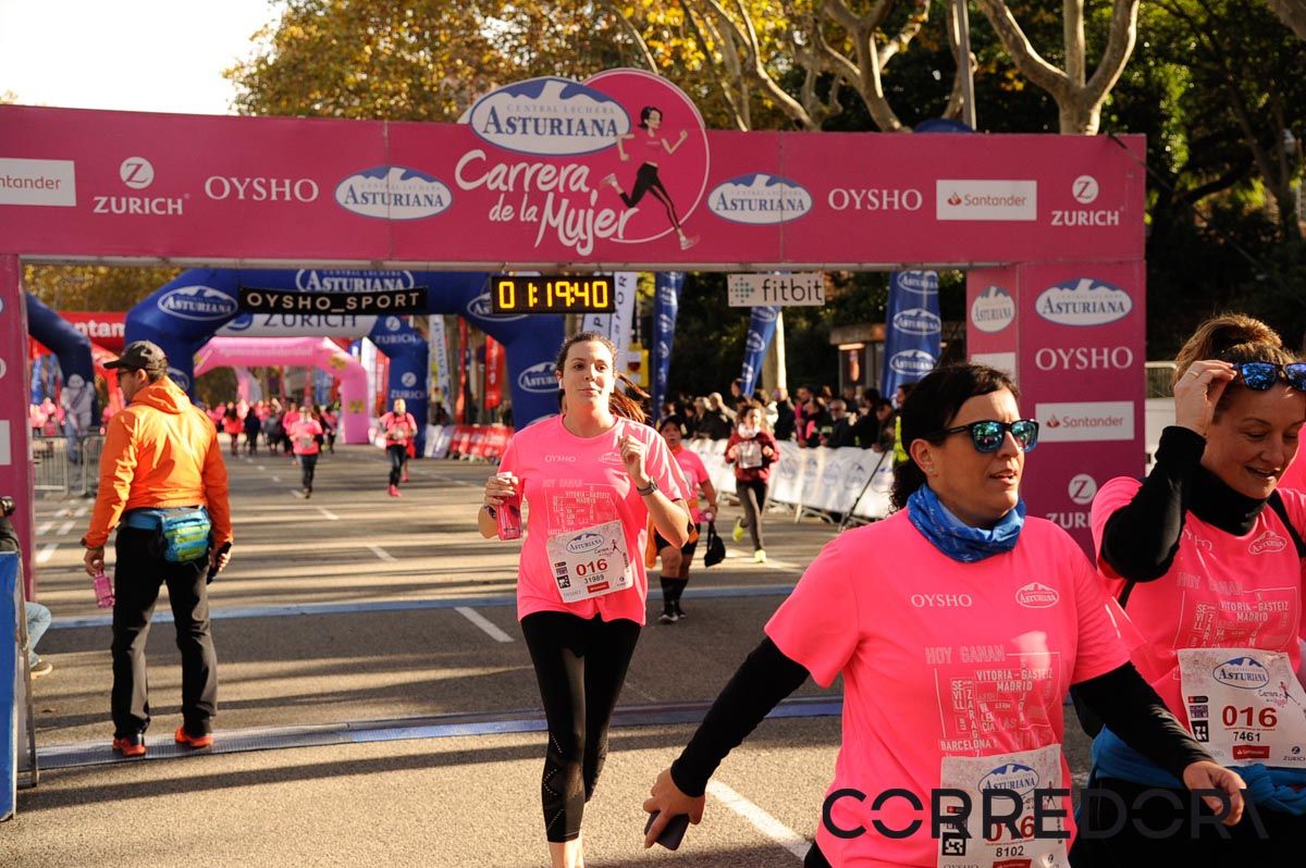 Llegada de la Carrera de la Mujer de Barcelona (ARCO DERECHO 49)