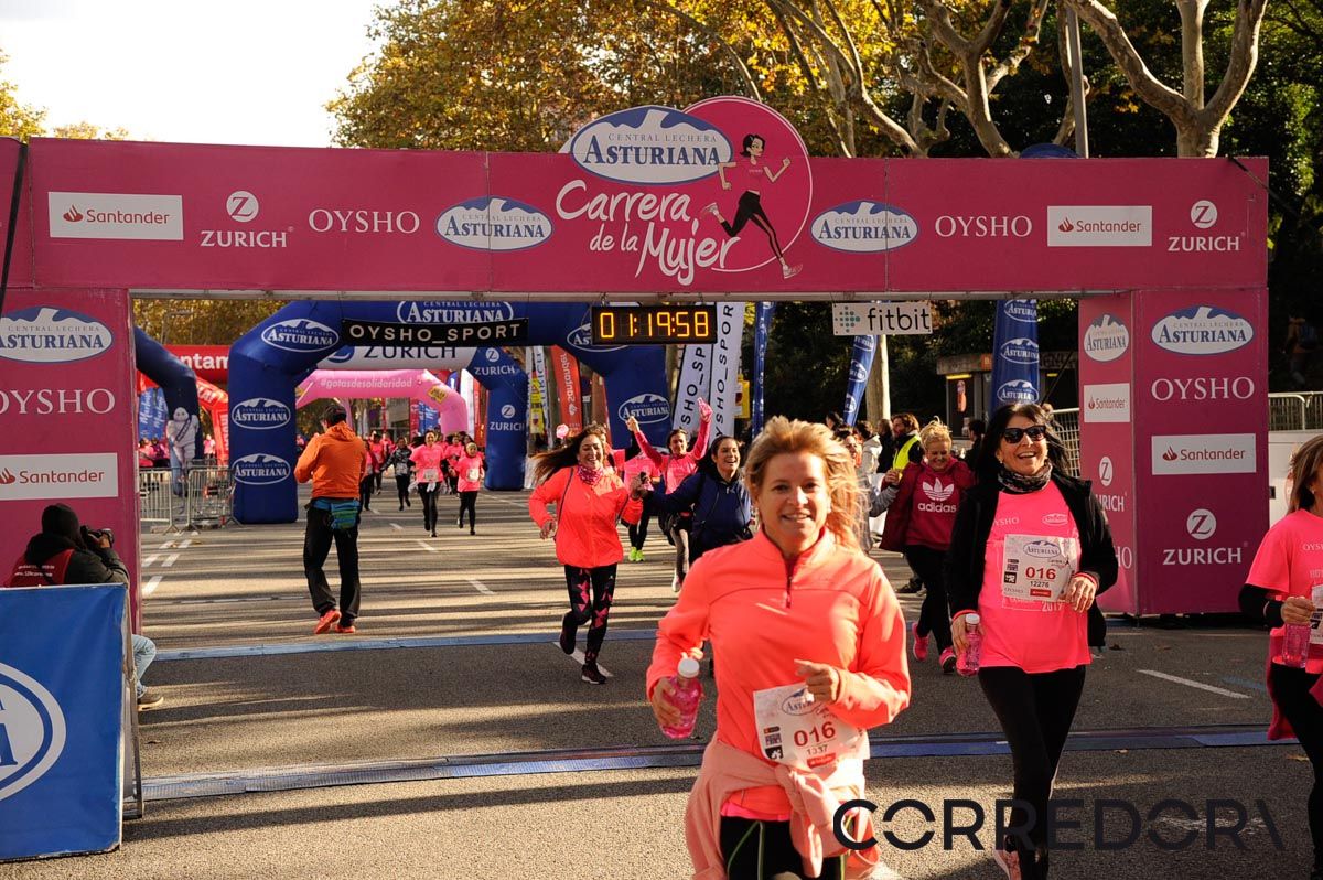Llegada de la Carrera de la Mujer de Barcelona (ARCO DERECHO 50)