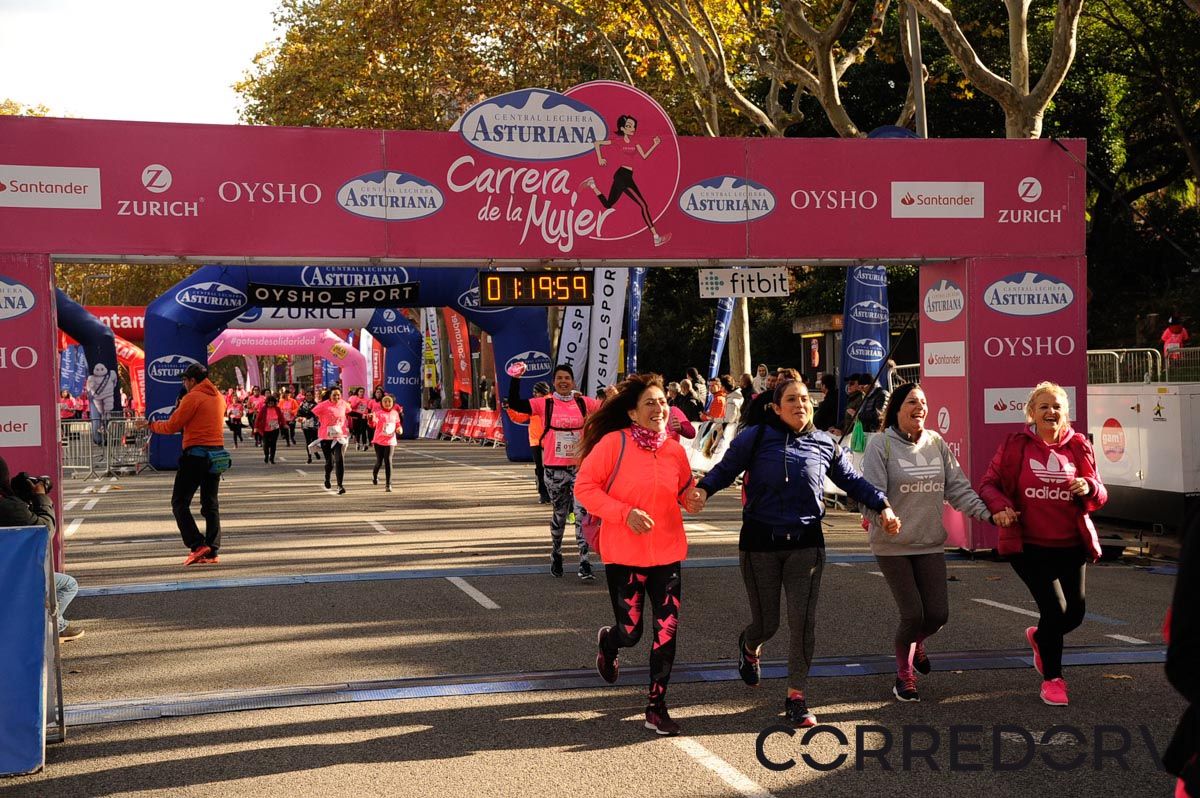 Llegada de la Carrera de la Mujer de Barcelona (ARCO DERECHO 50)