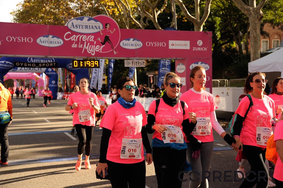 Llegada de la Carrera de la Mujer de Barcelona (ARCO DERECHO 49)