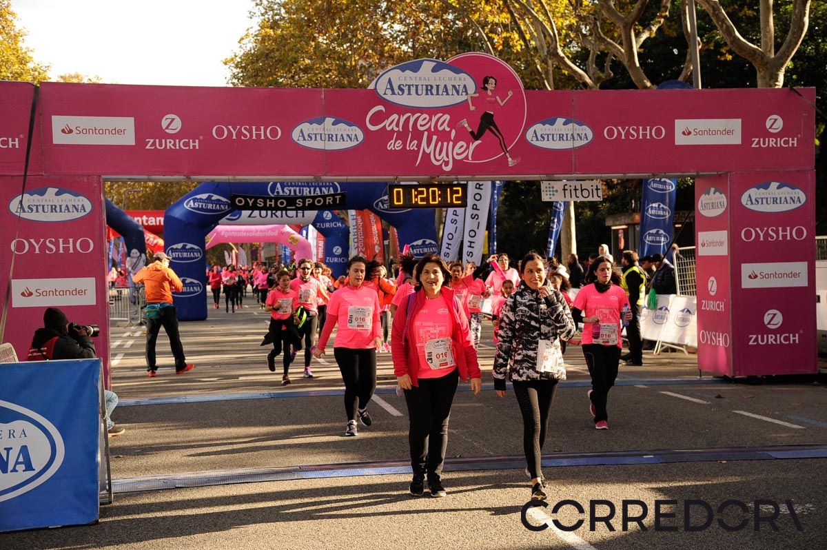Llegada de la Carrera de la Mujer de Barcelona (ARCO DERECHO 50)