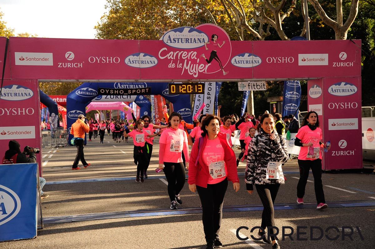 Llegada de la Carrera de la Mujer de Barcelona (ARCO DERECHO 50)