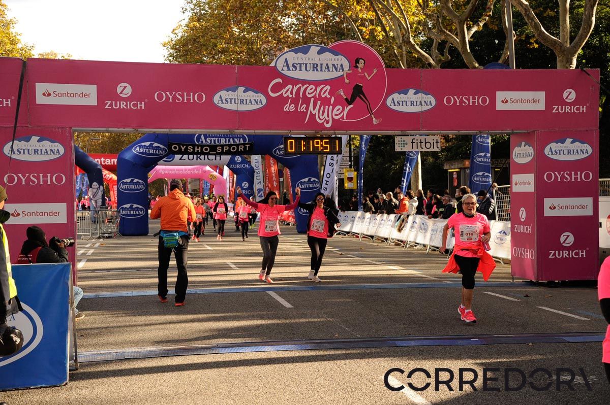 Llegada de la Carrera de la Mujer de Barcelona (ARCO DERECHO 50)