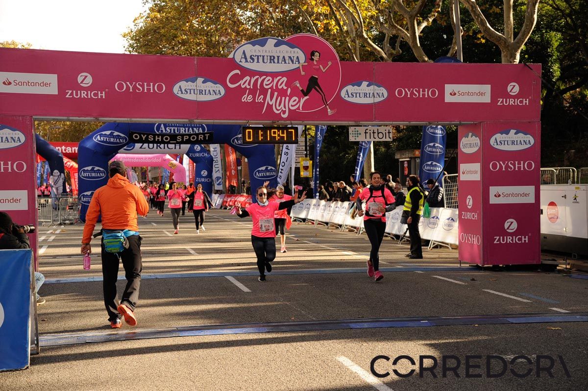 Llegada de la Carrera de la Mujer de Barcelona (ARCO DERECHO 50)