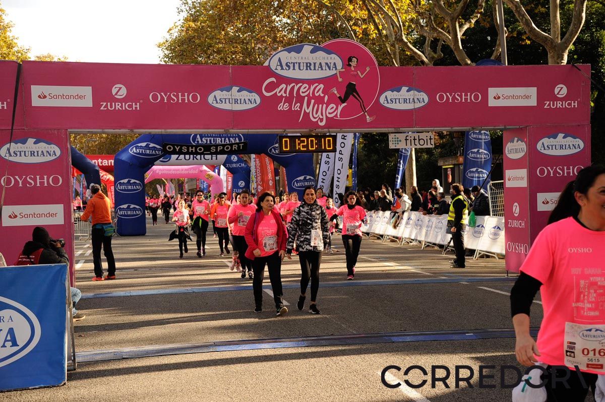 Llegada de la Carrera de la Mujer de Barcelona (ARCO DERECHO 50)