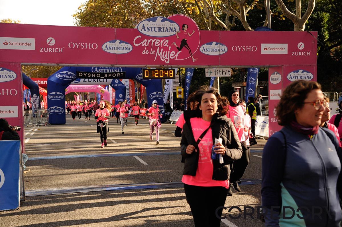 Llegada de la Carrera de la Mujer de Barcelona (ARCO DERECHO 51)