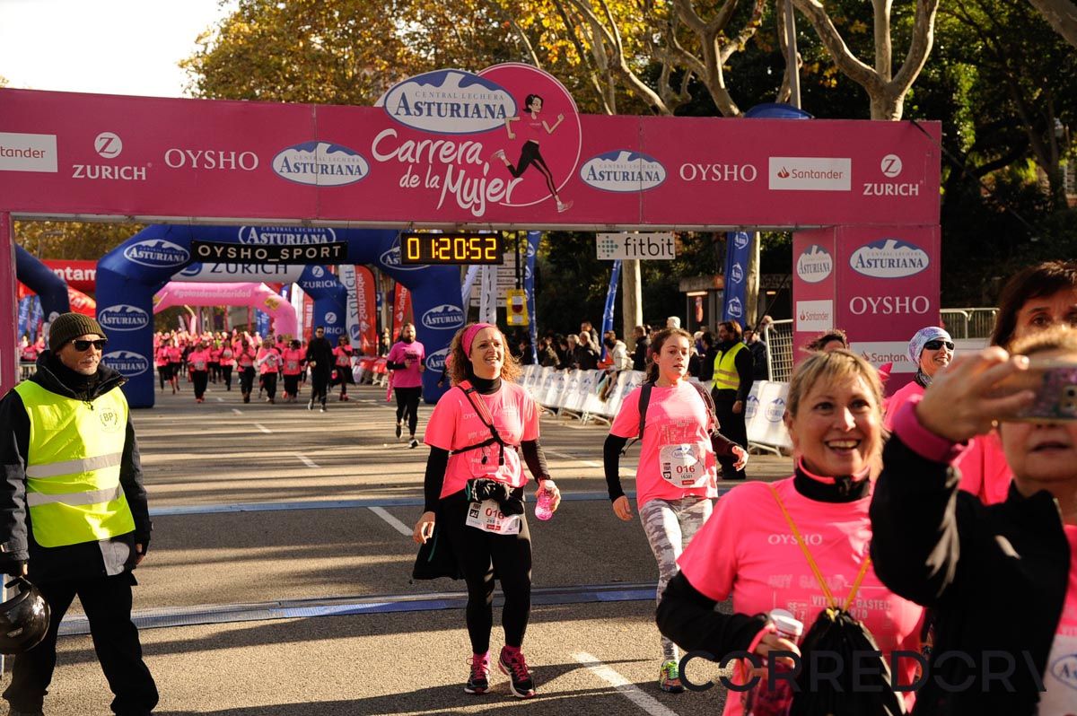 Llegada de la Carrera de la Mujer de Barcelona (ARCO DERECHO 51)