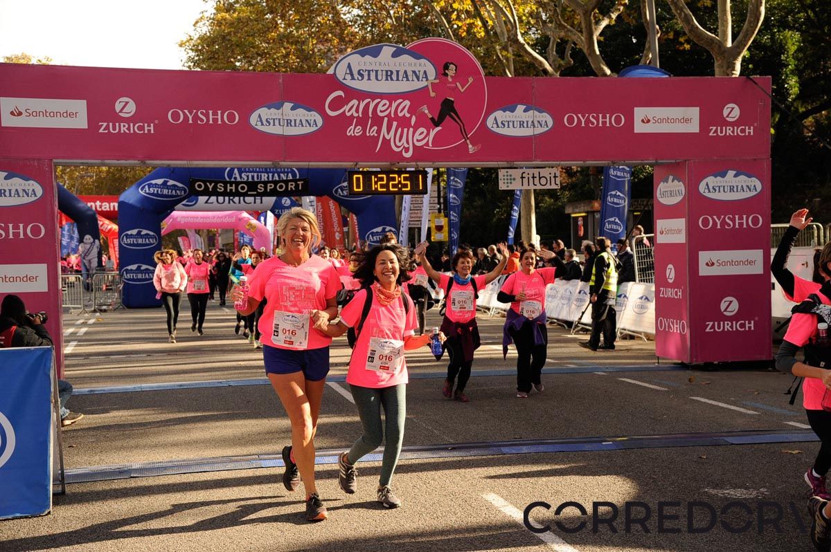Llegada de la Carrera de la Mujer de Barcelona (ARCO DERECHO 54)