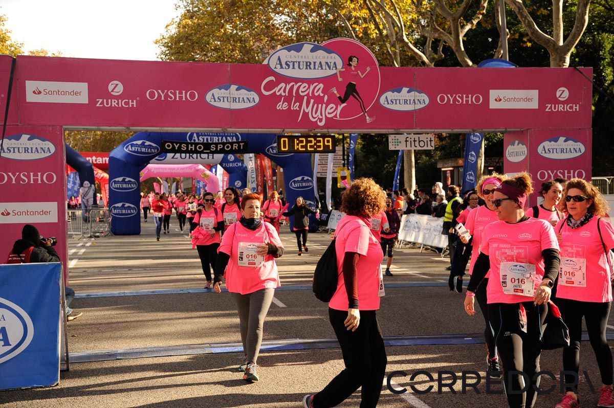 Llegada de la Carrera de la Mujer de Barcelona (ARCO DERECHO 54)