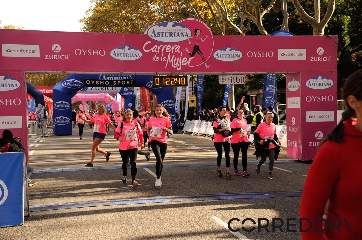 Llegada de la Carrera de la Mujer de Barcelona (ARCO DERECHO 54)
