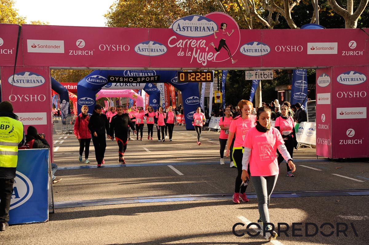 Llegada de la Carrera de la Mujer de Barcelona (ARCO DERECHO 54)