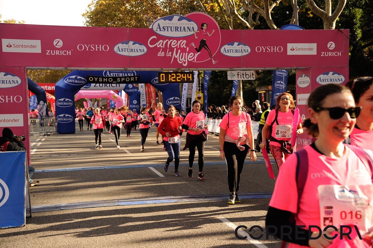 Llegada de la Carrera de la Mujer de Barcelona (ARCO DERECHO 54)