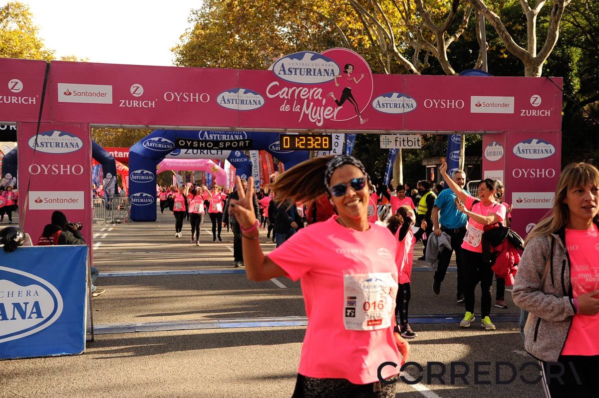 Llegada de la Carrera de la Mujer de Barcelona (ARCO DERECHO 55)