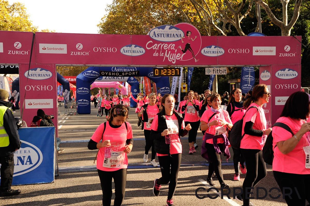 Llegada de la Carrera de la Mujer de Barcelona (ARCO DERECHO 56)