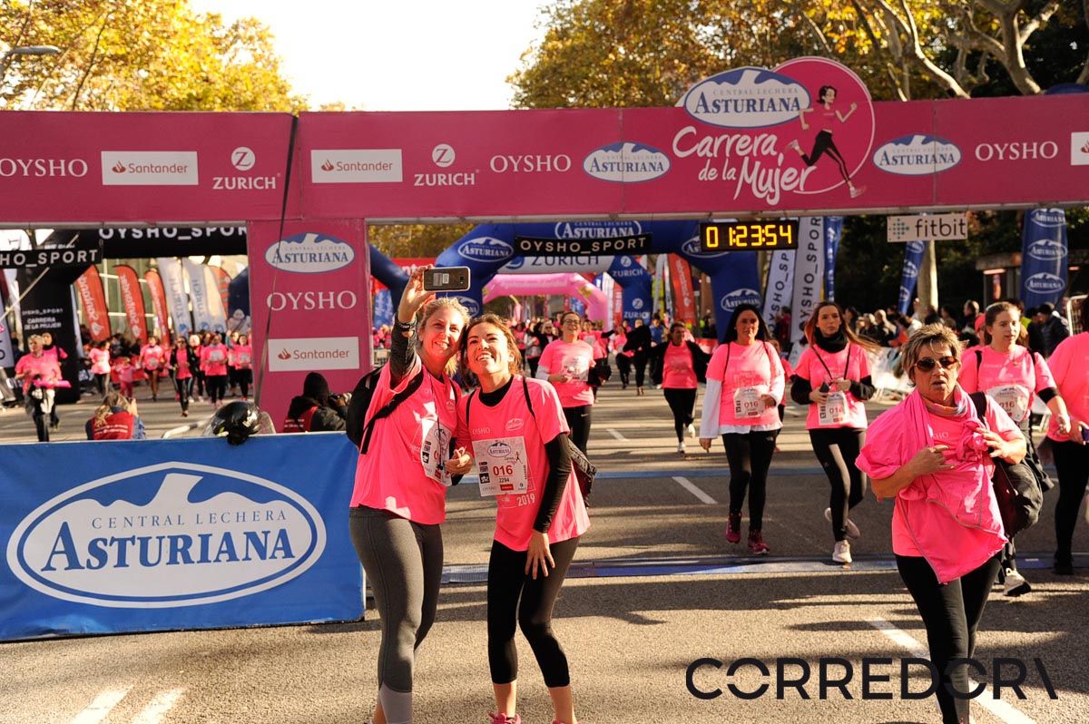 Llegada de la Carrera de la Mujer de Barcelona (ARCO DERECHO 56)