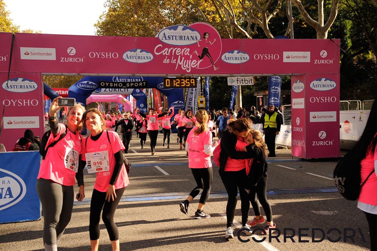 Llegada de la Carrera de la Mujer de Barcelona (ARCO DERECHO 56)