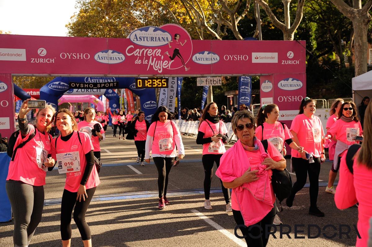 Llegada de la Carrera de la Mujer de Barcelona (ARCO DERECHO 56)