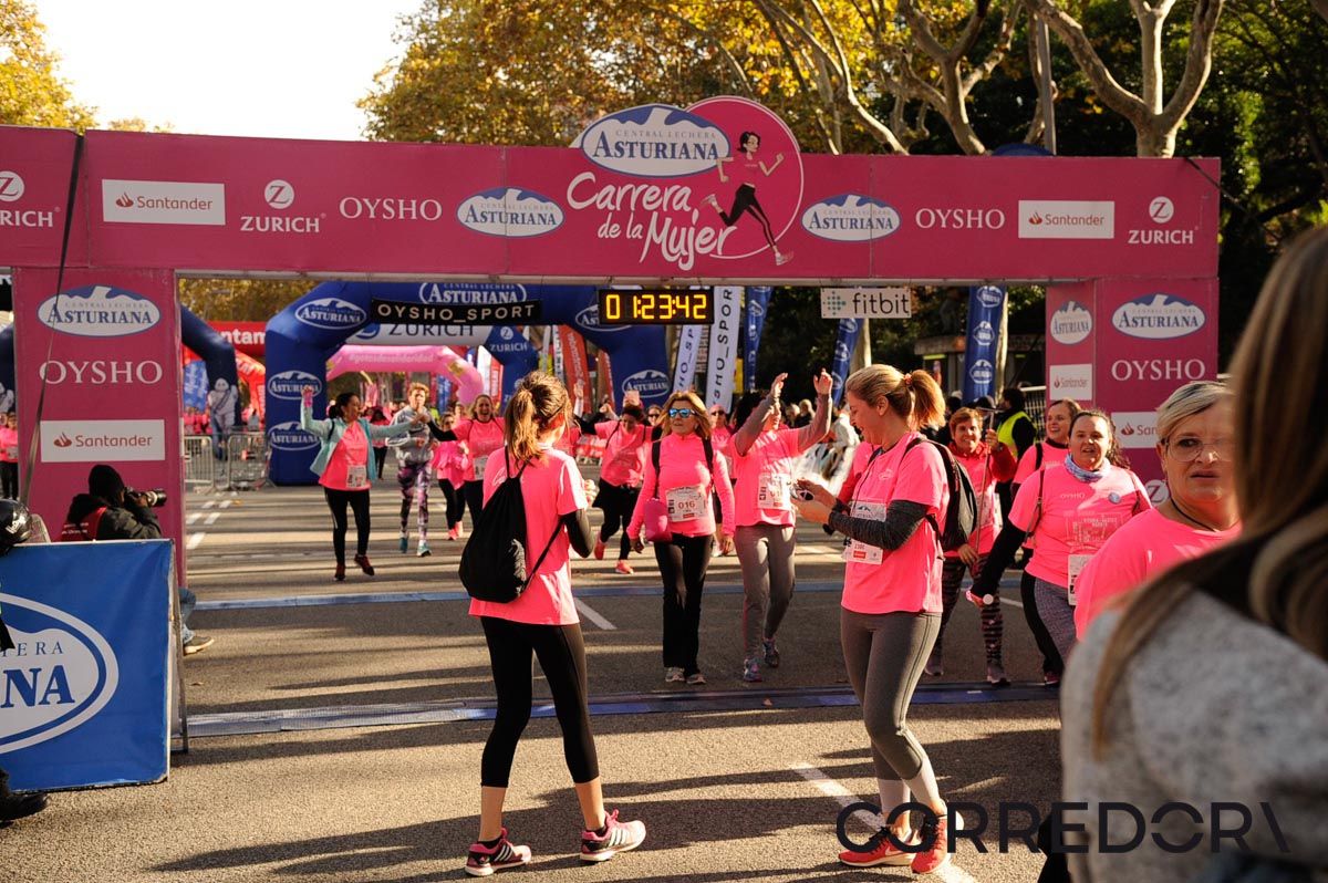 Llegada de la Carrera de la Mujer de Barcelona (ARCO DERECHO 56)